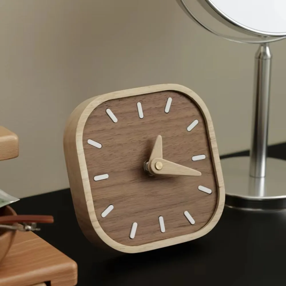 Retro Tabletop Clock - Image 5