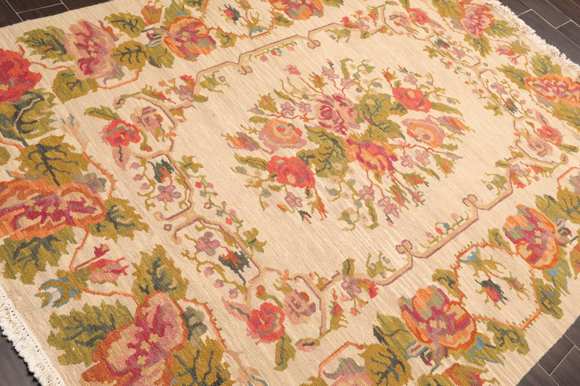 5'6" x 7'6" Hand Knotted Wool Rug - Image 4